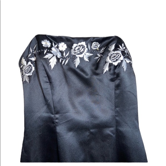 Faviana 7/8 black satin strapless full length dress, embroidery, beading & train - Picture 11 of 13